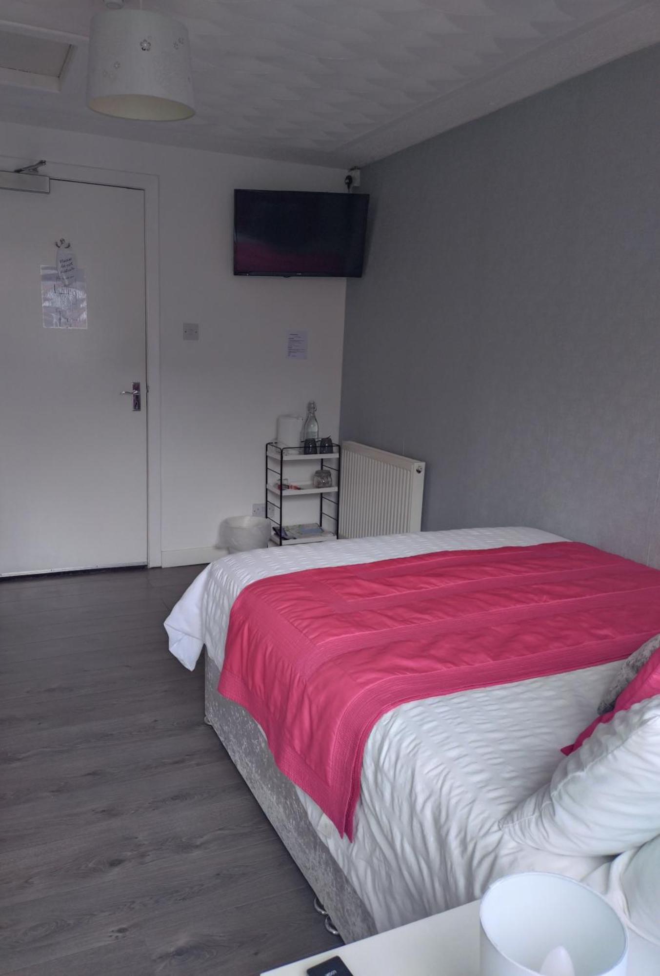 Anchorage Guest House - Also 1 Room Available With Hot Tub,Must Be Booked Separately Balloch Room photo